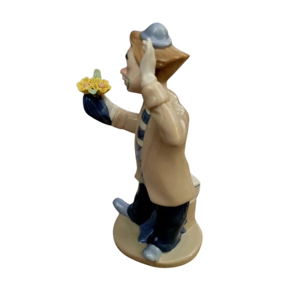 N/A charming porcelain